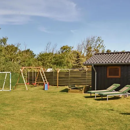 3 Bedroom Pet Friendly In
